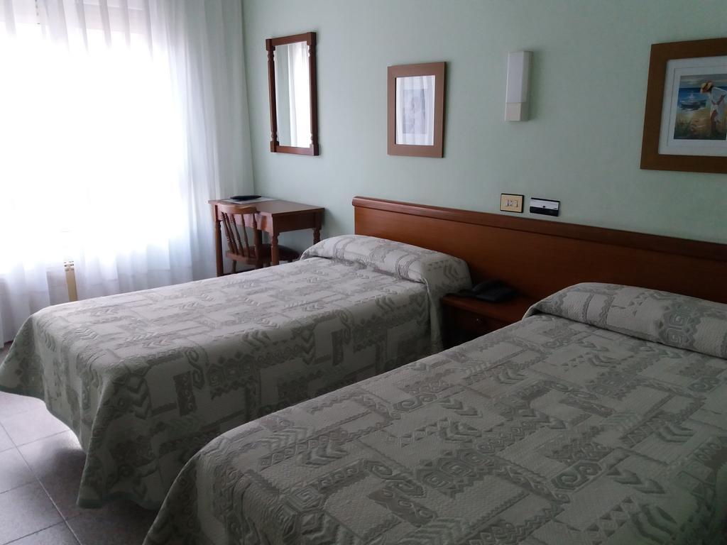 Hotel Avenida Gijon Centro Zewnętrze zdjęcie