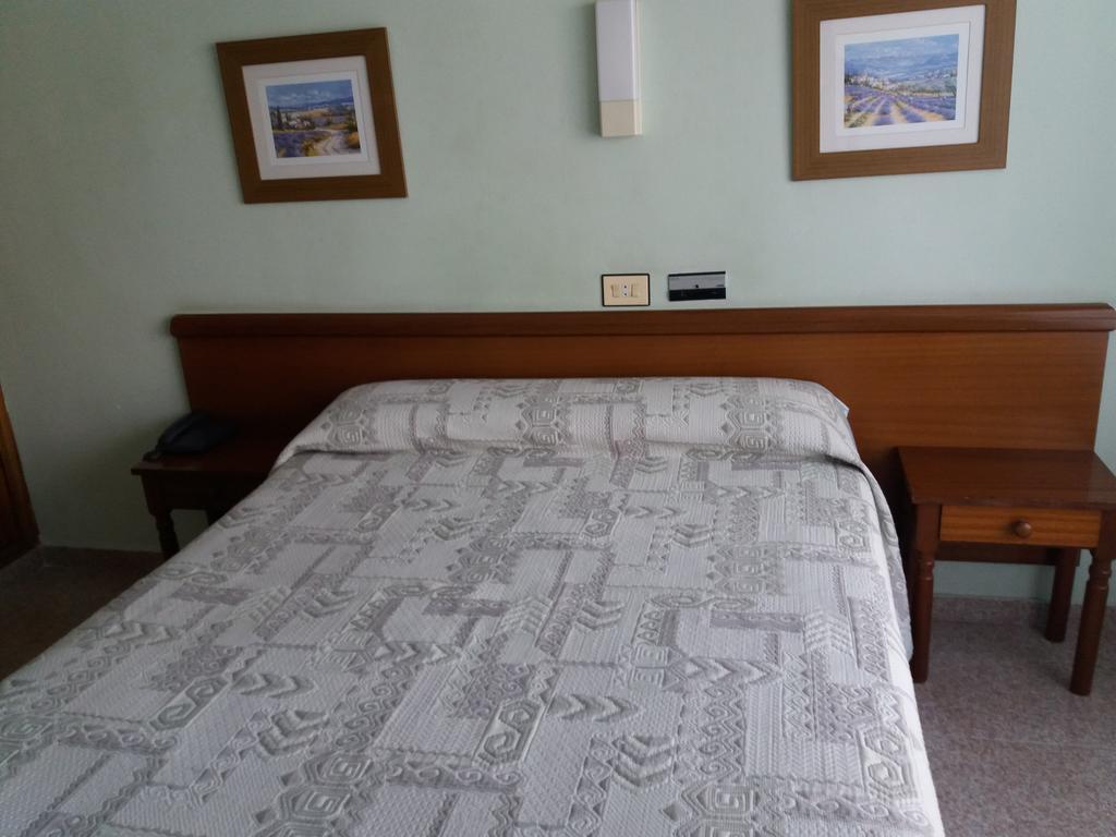 Hotel Avenida Gijon Centro Zewnętrze zdjęcie